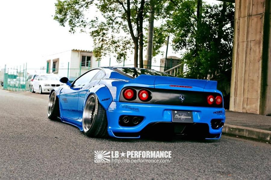  Ferrari 360 Modena by Liberty Walk 2016 года  (фото 4 из 6)